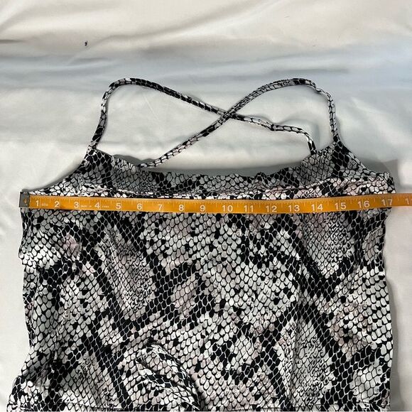 NWT Chaser Women Sz S Grey Snake Print Wide Leg Jumpsuit Spaghetti Strap V Neck - Picture 6 of 10